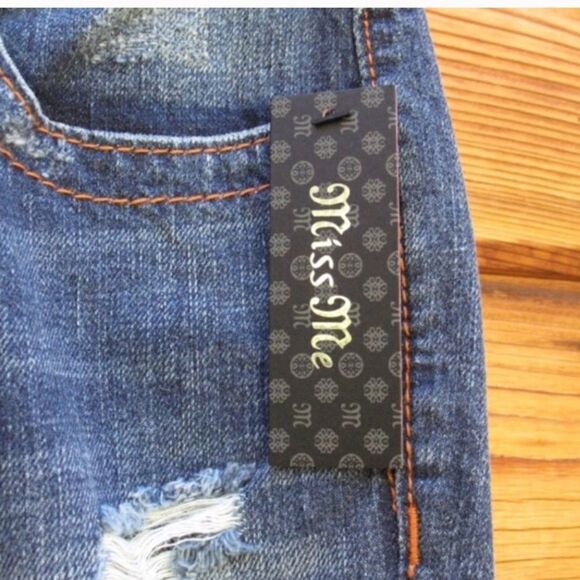 NWT  Miss Me Blue Boyfriend Ankle Jeans - Picture 7 of 8